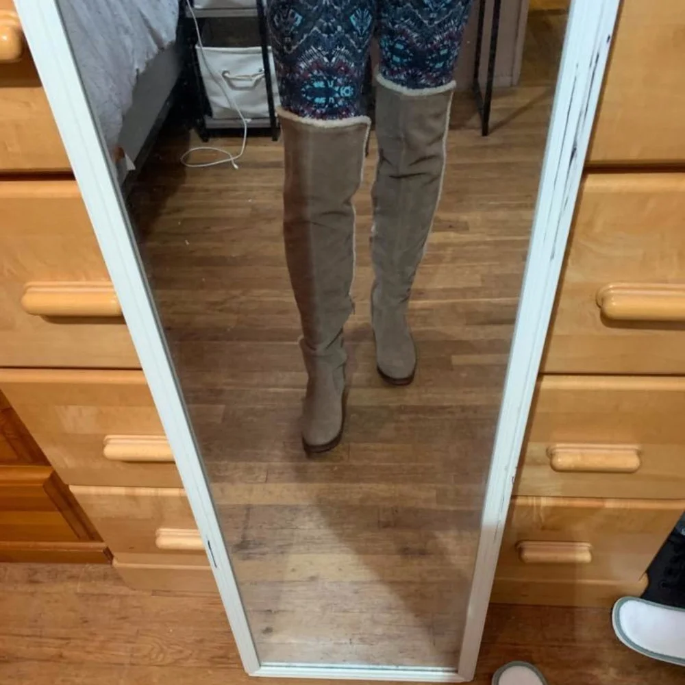 Vince Camuto  VP Shianne boots